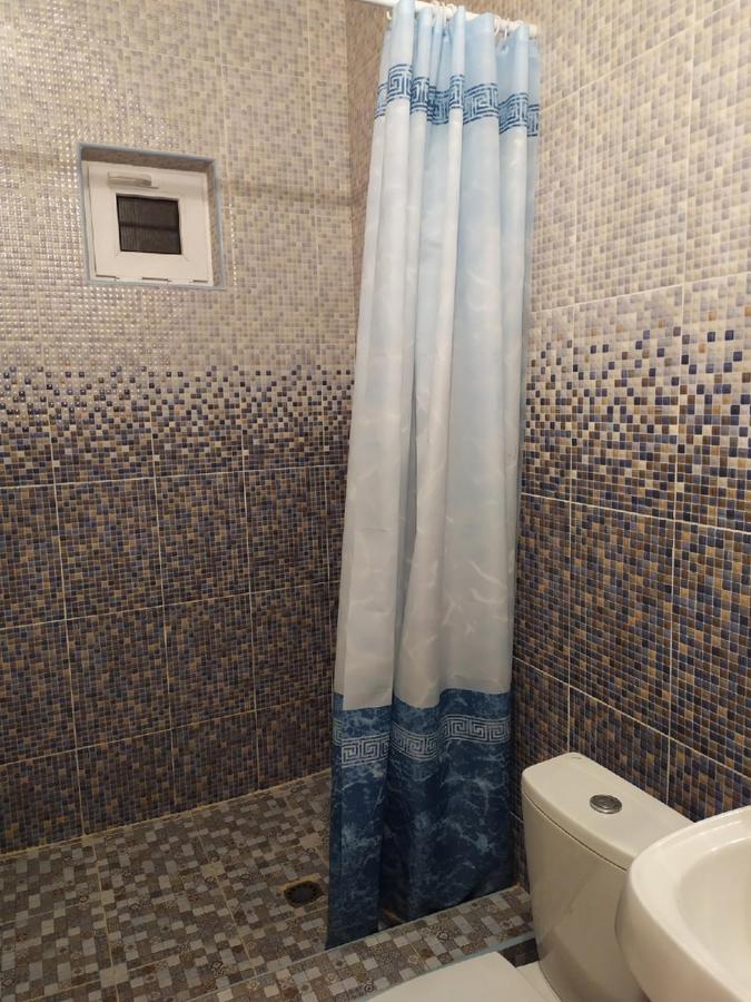 Anna-Saria Guest House Gagra Bagian luar foto