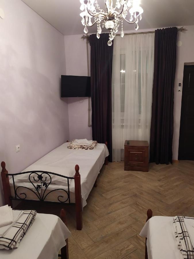 Anna-Saria Guest House Gagra Bagian luar foto